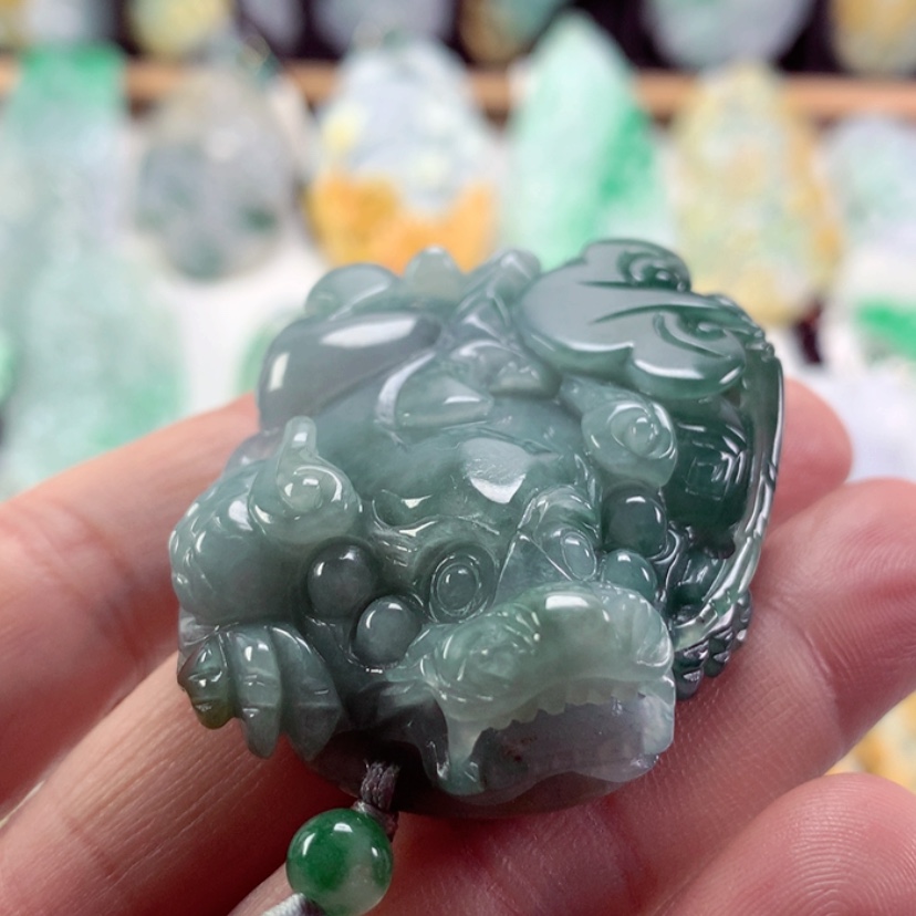 【闪购商品】翡翠吊坠(不含链)未镶嵌