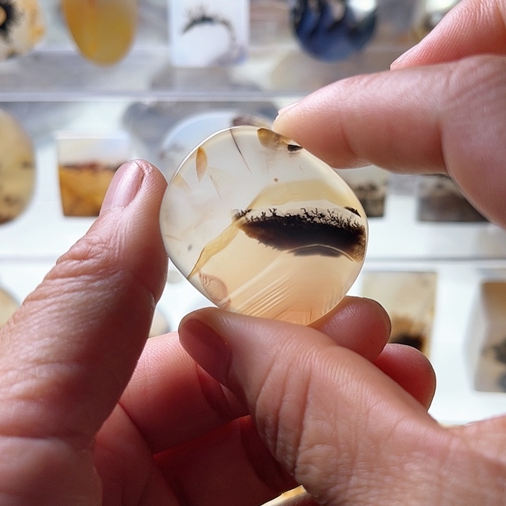 【闪购商品】玛瑙/玉髓未镶嵌珠宝半成品