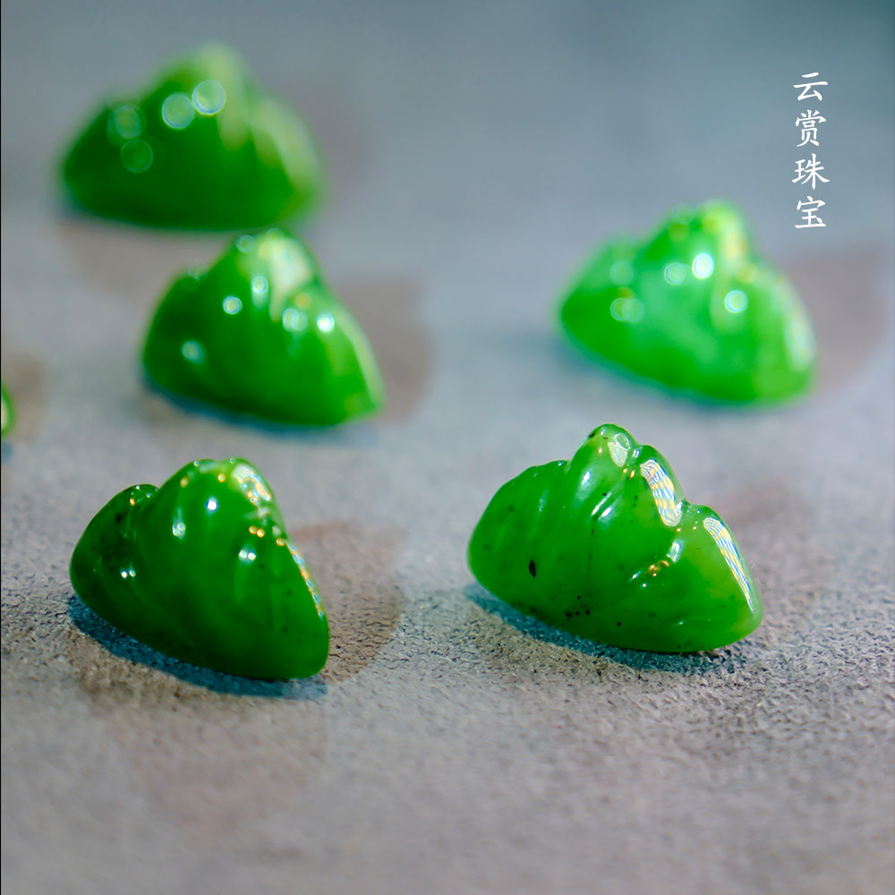 青山┃  和田玉碧玉吊坠 微微瑕 多样性发其一