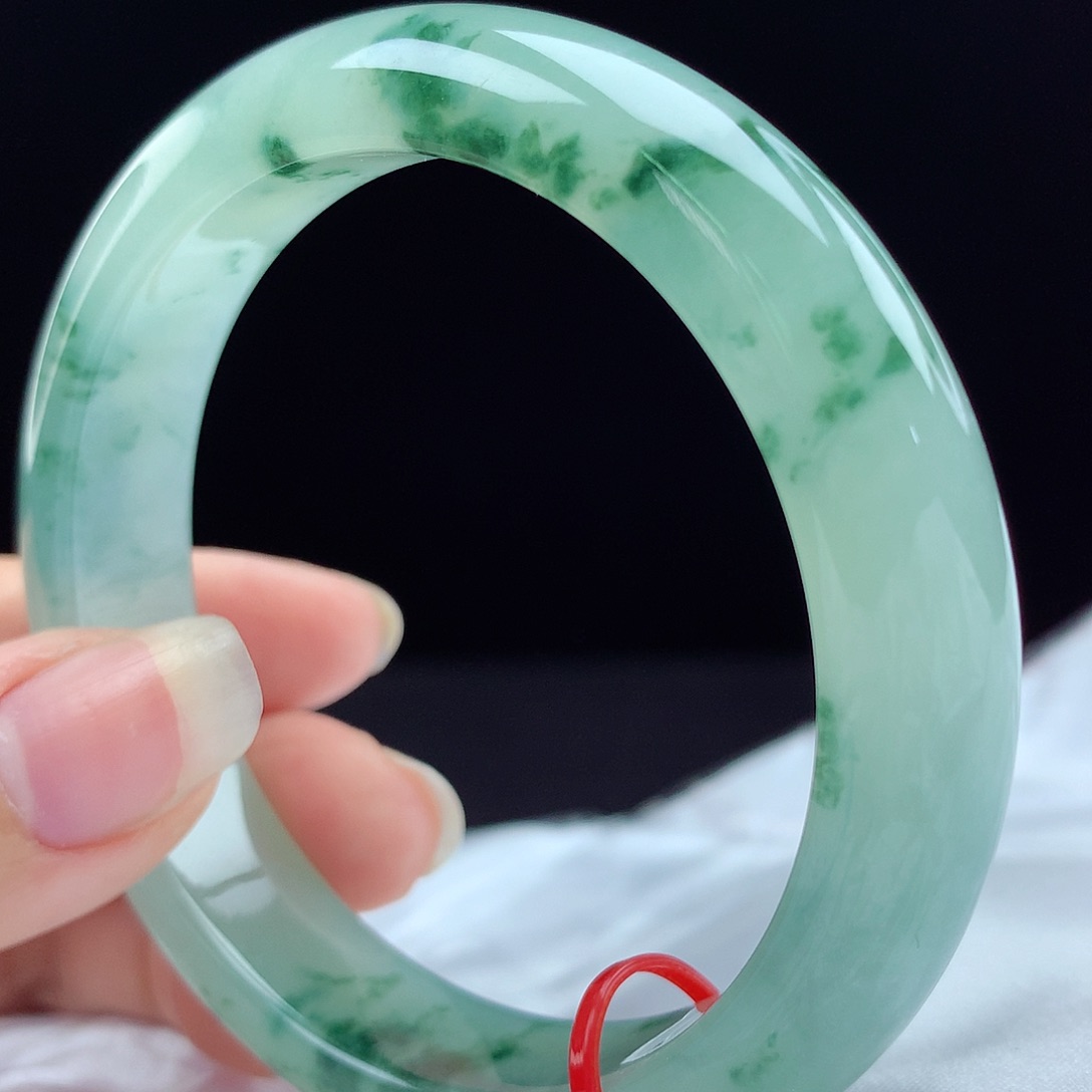 未镶嵌手镯翡翠66022，