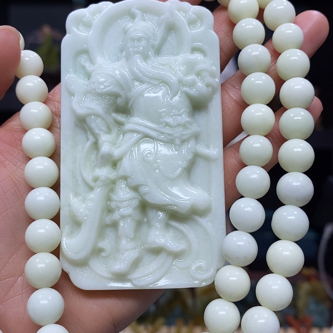 未镶嵌岫玉挂件吊坠