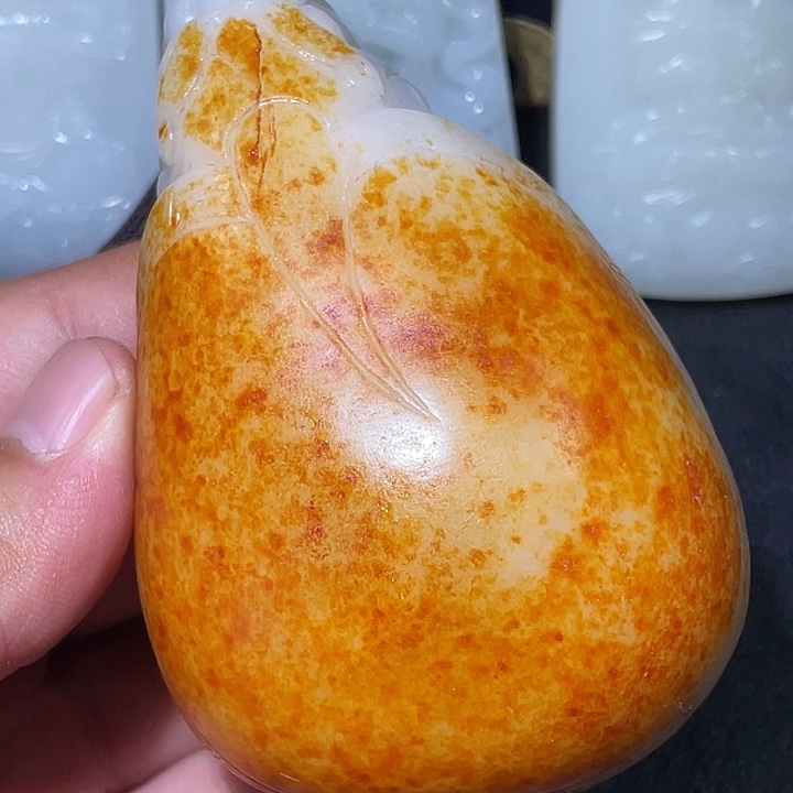 君***好和田玉未镶嵌颈饰CC