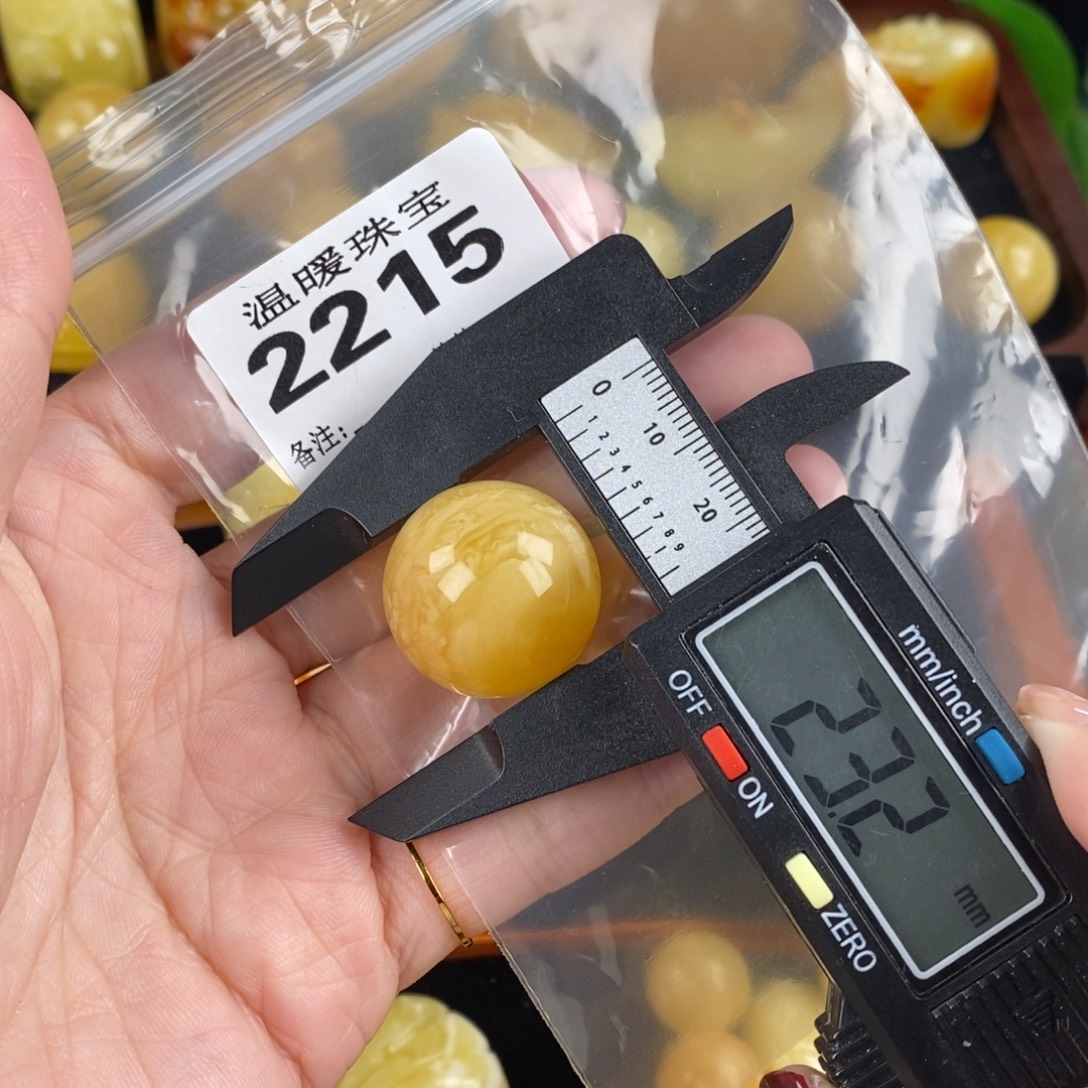 琥珀未镶嵌珠宝奇石裸石