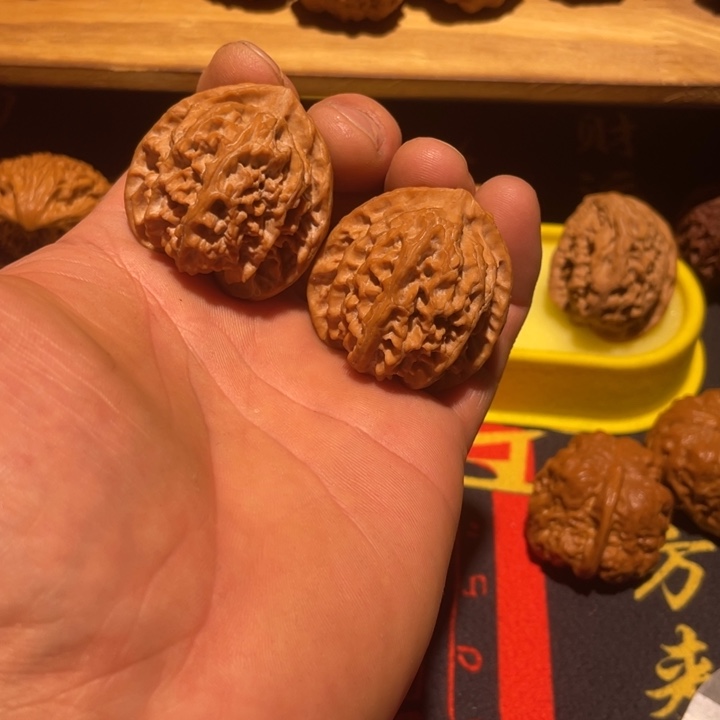 核桃38苹果园。。。。。