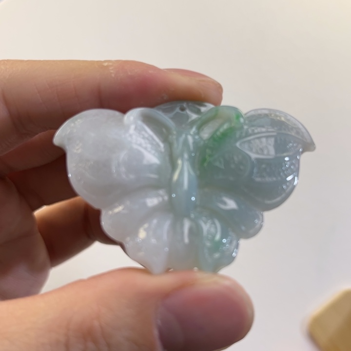 翡翠吊坠(赠链)未镶嵌代编织