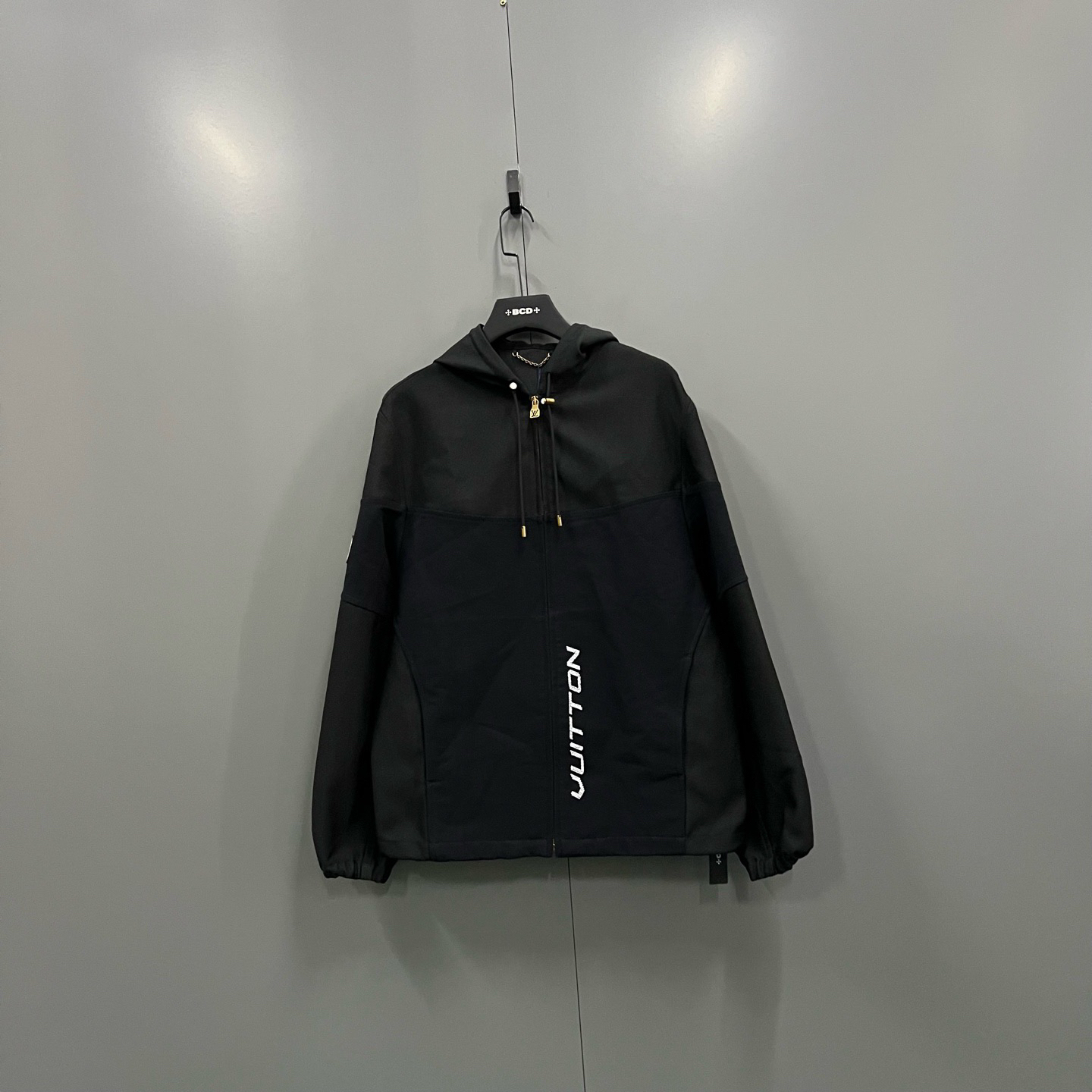 未使用 LouisVuitton/路易威登 楠 黑色珠饰外套 48码 019445 