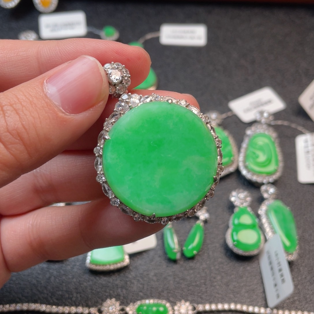 翡翠吊坠(不含链)银S925镶嵌