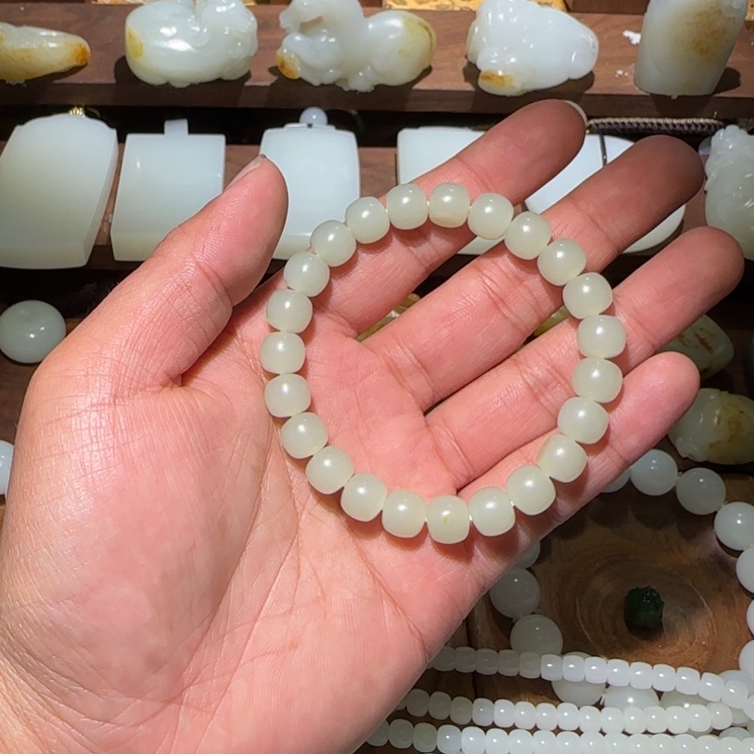 奋***强和田玉未镶嵌手链