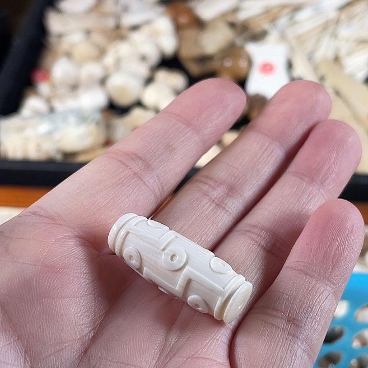 泥塑不打孔联系客服