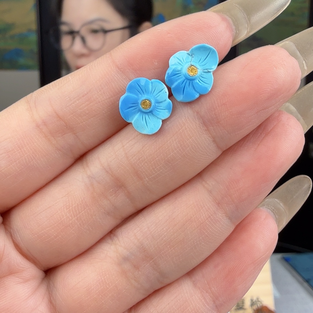 绿松石未镶嵌珠宝奇石