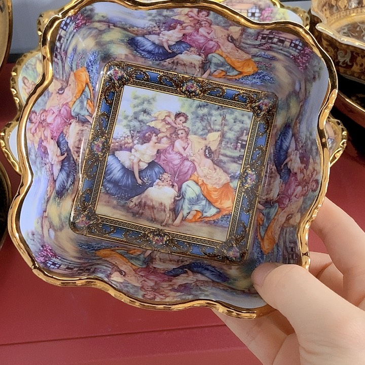 盘微瑕…………………………………………小