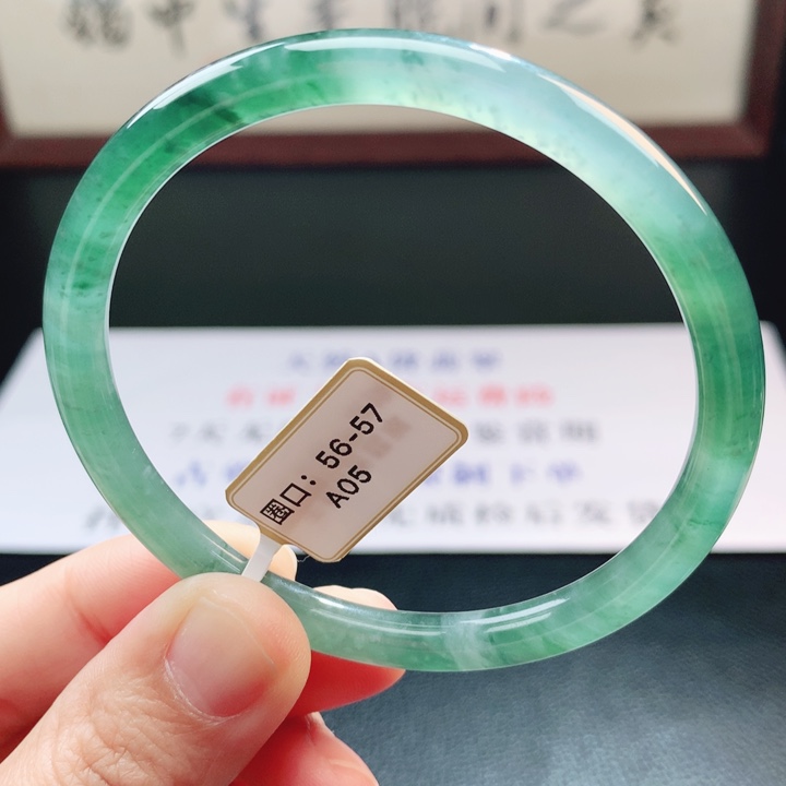 翡翠未镶嵌手镯翡翠手镯14