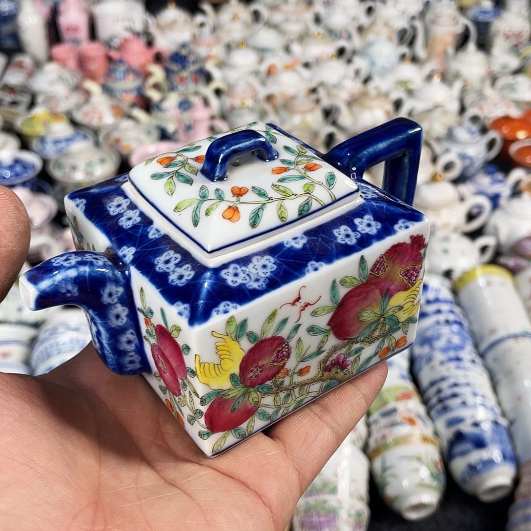 杯达*江景德镇陶瓷艺术品