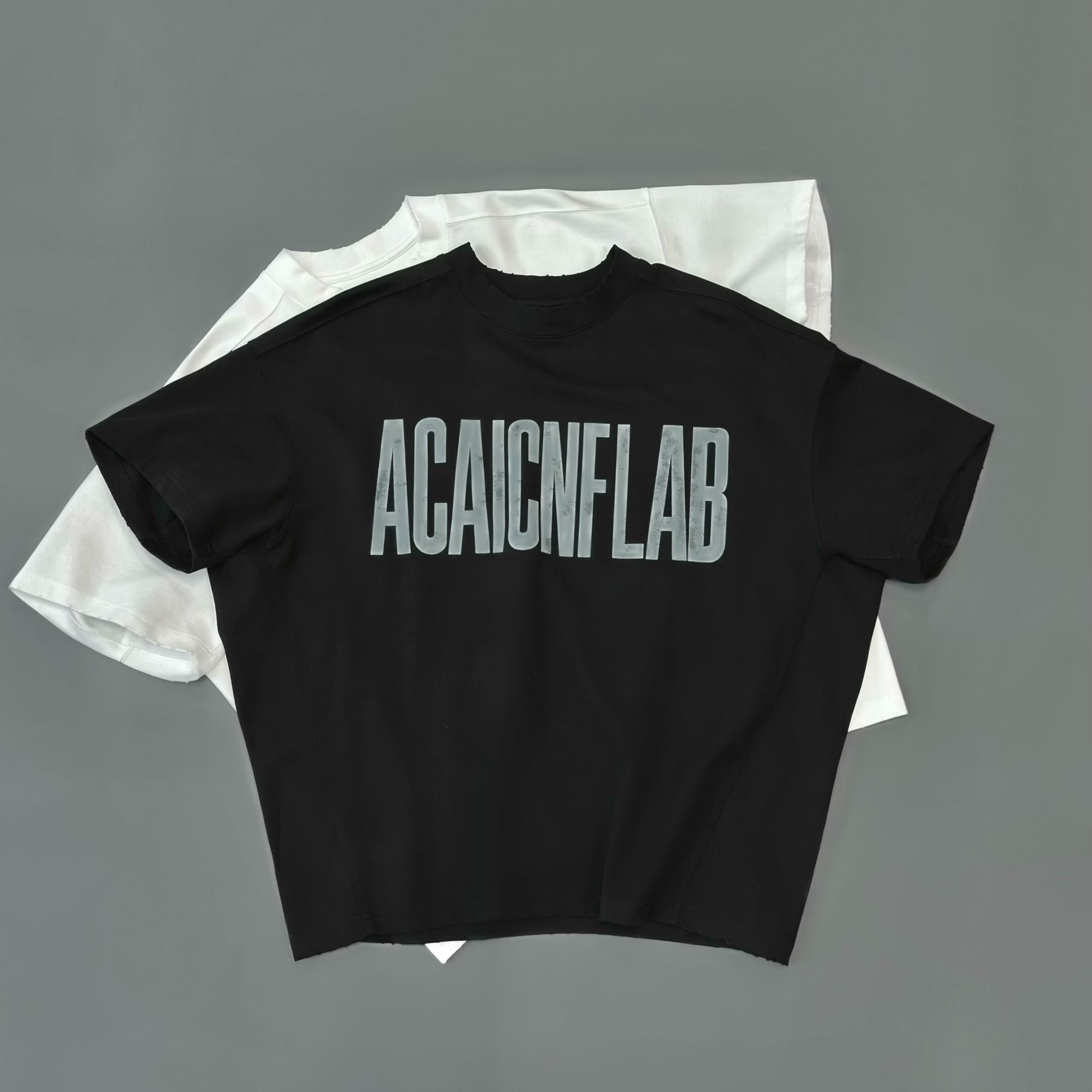 蝙蝠袖时尚潮流：黑色白色T恤字母破边舒适透气百搭款阔版男女短袖