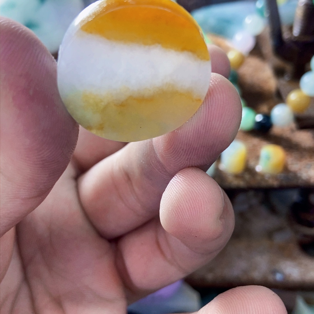 定制翡翠未镶嵌在****金定制