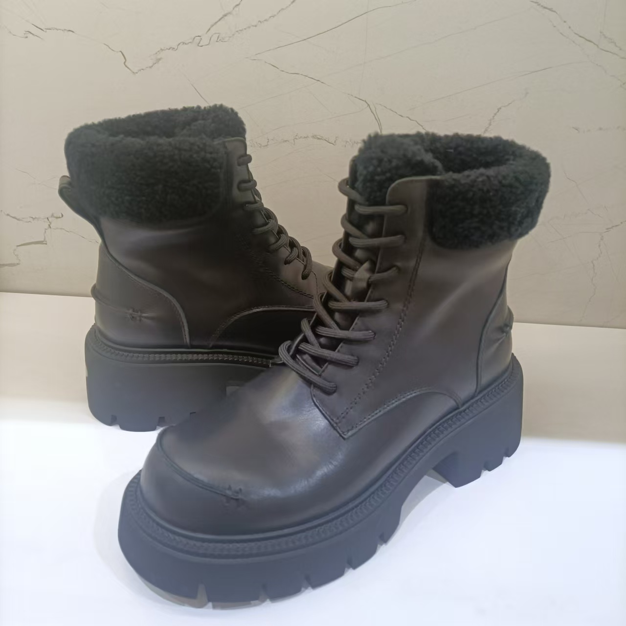 玛莎玛索马丁靴冬季百搭女士时装靴黑色系带厚底女靴8905-1