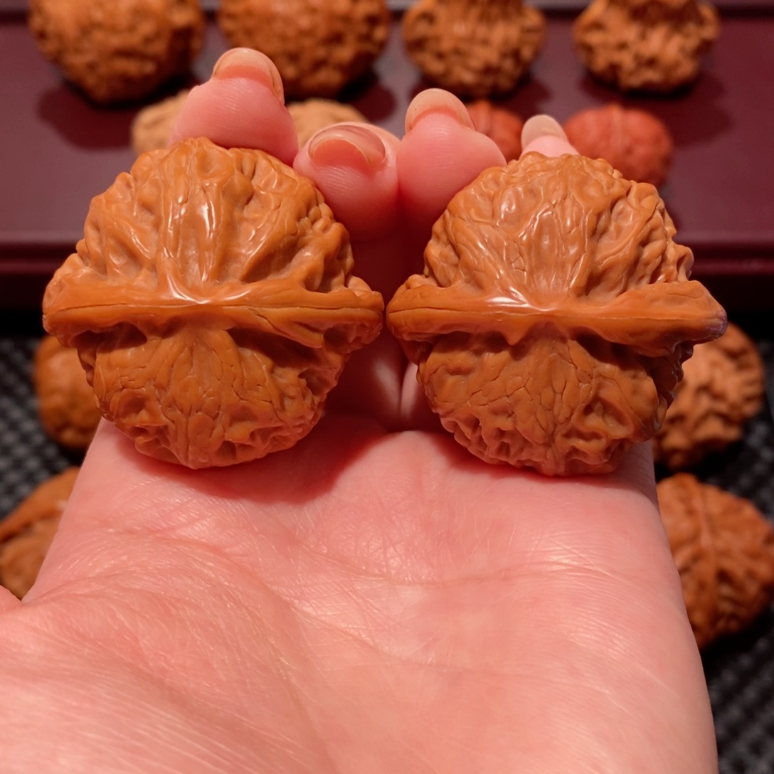 文玩核桃把件宫灯