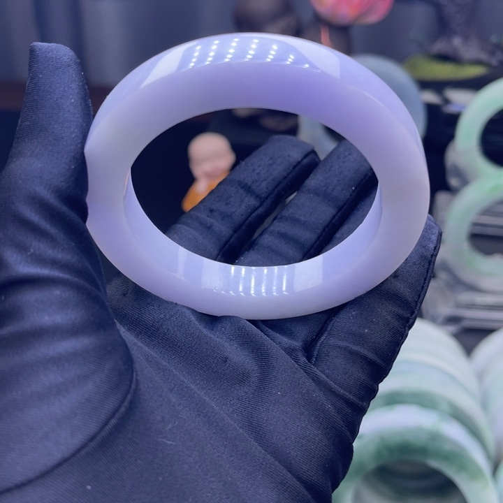 定制翡翠未镶嵌手镯