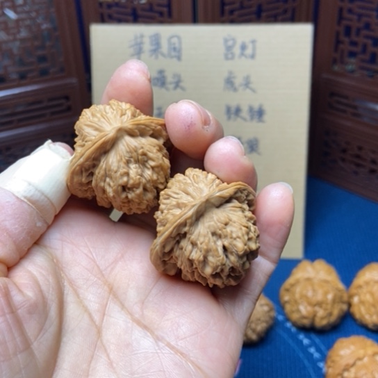 文玩核桃把件楼子35