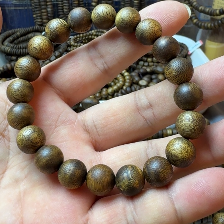 沉香手串乌身手串7克加