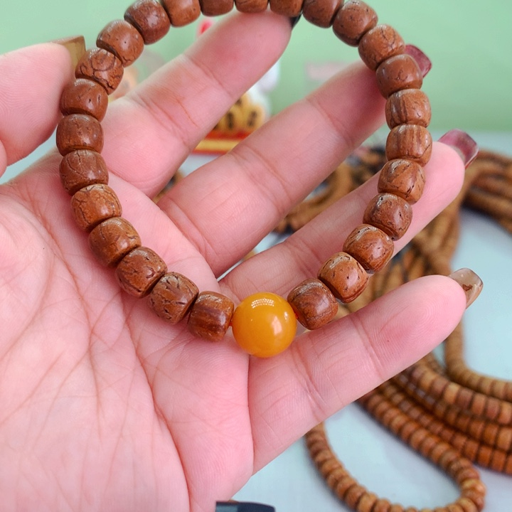 鸿*桃核手串精工直切9