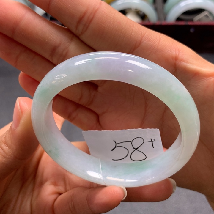 未镶嵌手镯翡翠手镯