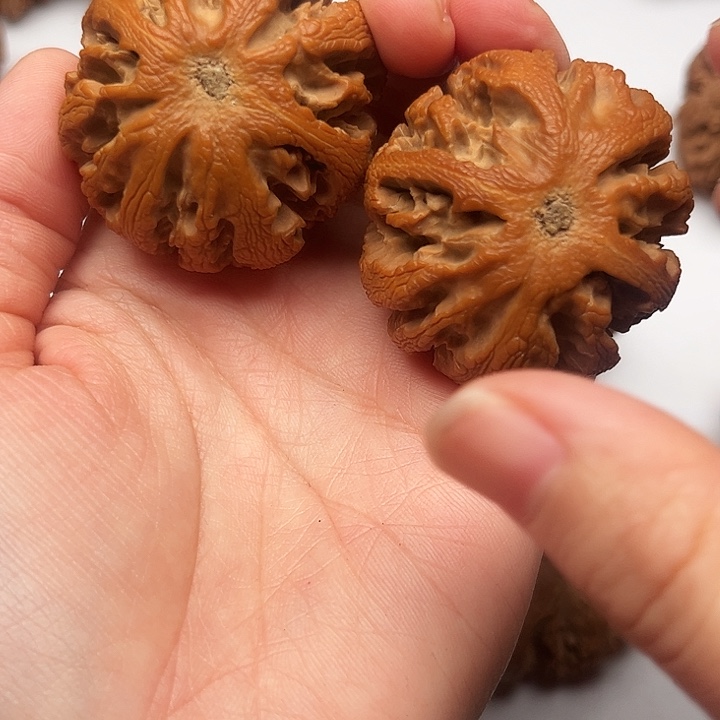 挽***、核桃秦岭文玩核桃核桃