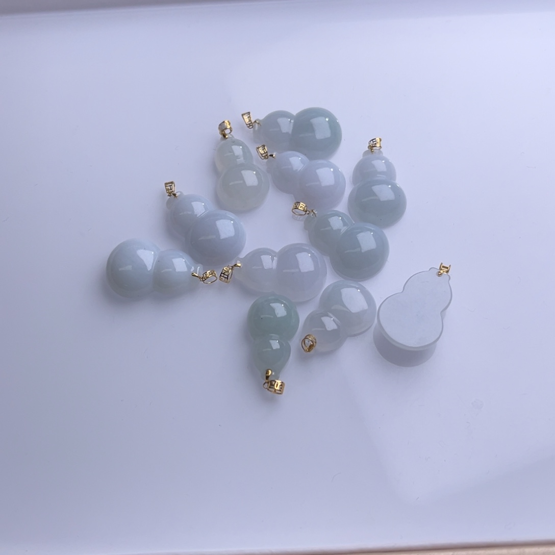 翡翠18K金镶嵌颈饰b201/18k扣头/多样性发一件/配皮绳