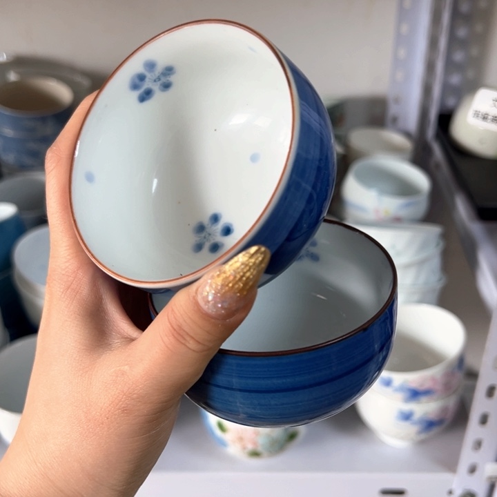 盖碗瓷器直播放漏中