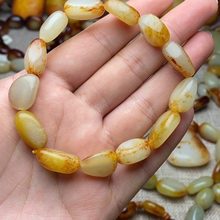 和田玉未镶嵌手链