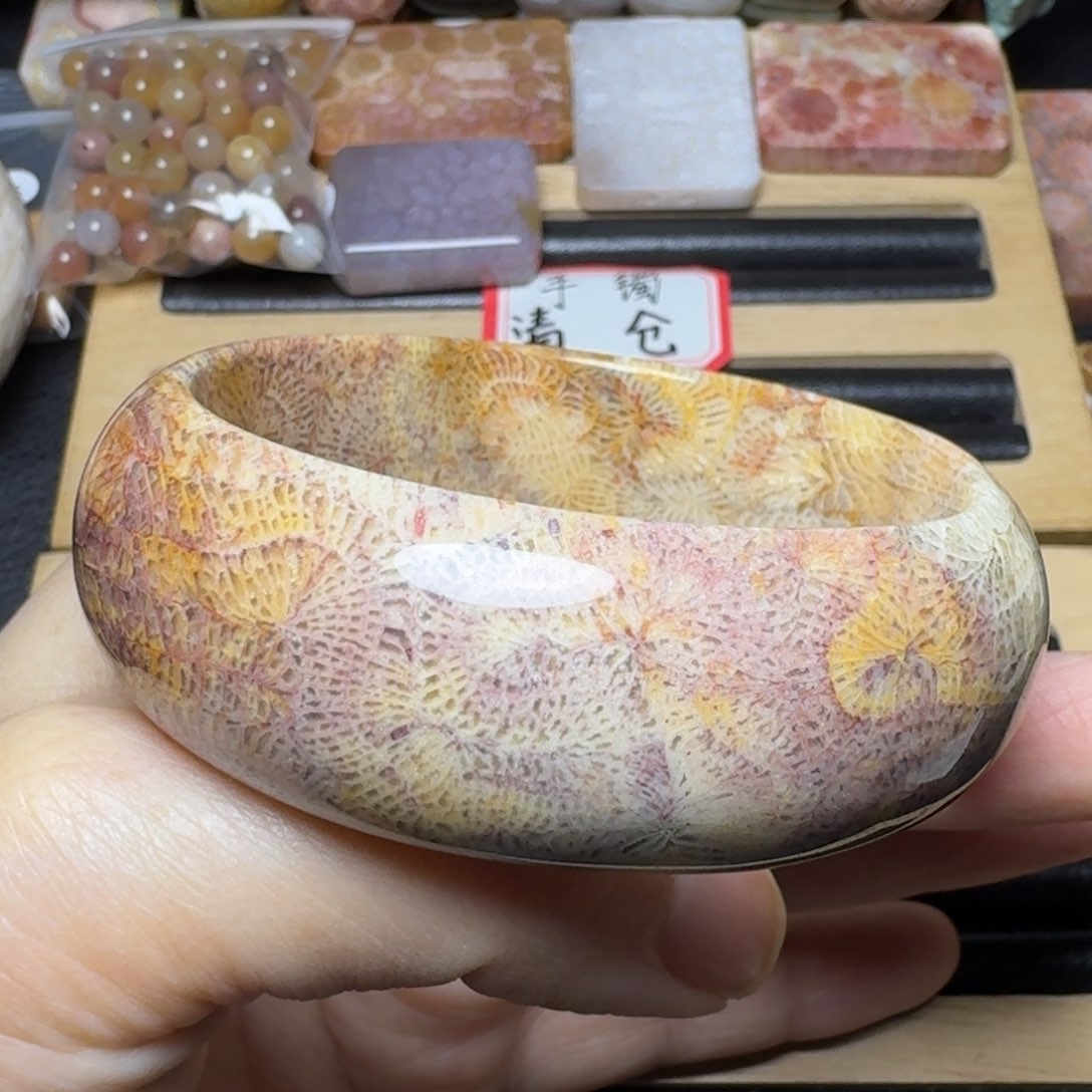 硅化玉56宽彩凤尾，可盘190未镶嵌柠**•