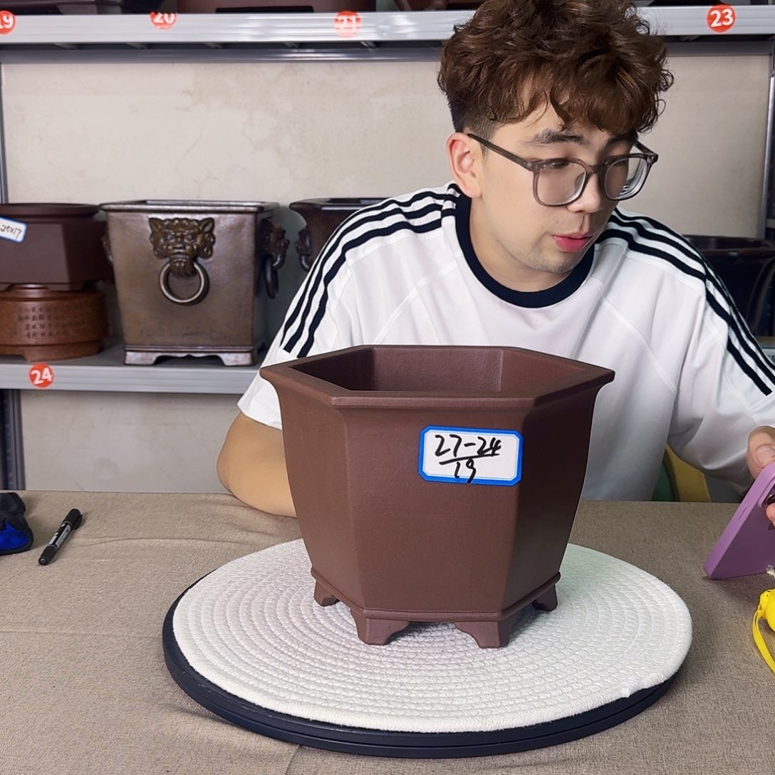 紫砂花盆紫砂花盆