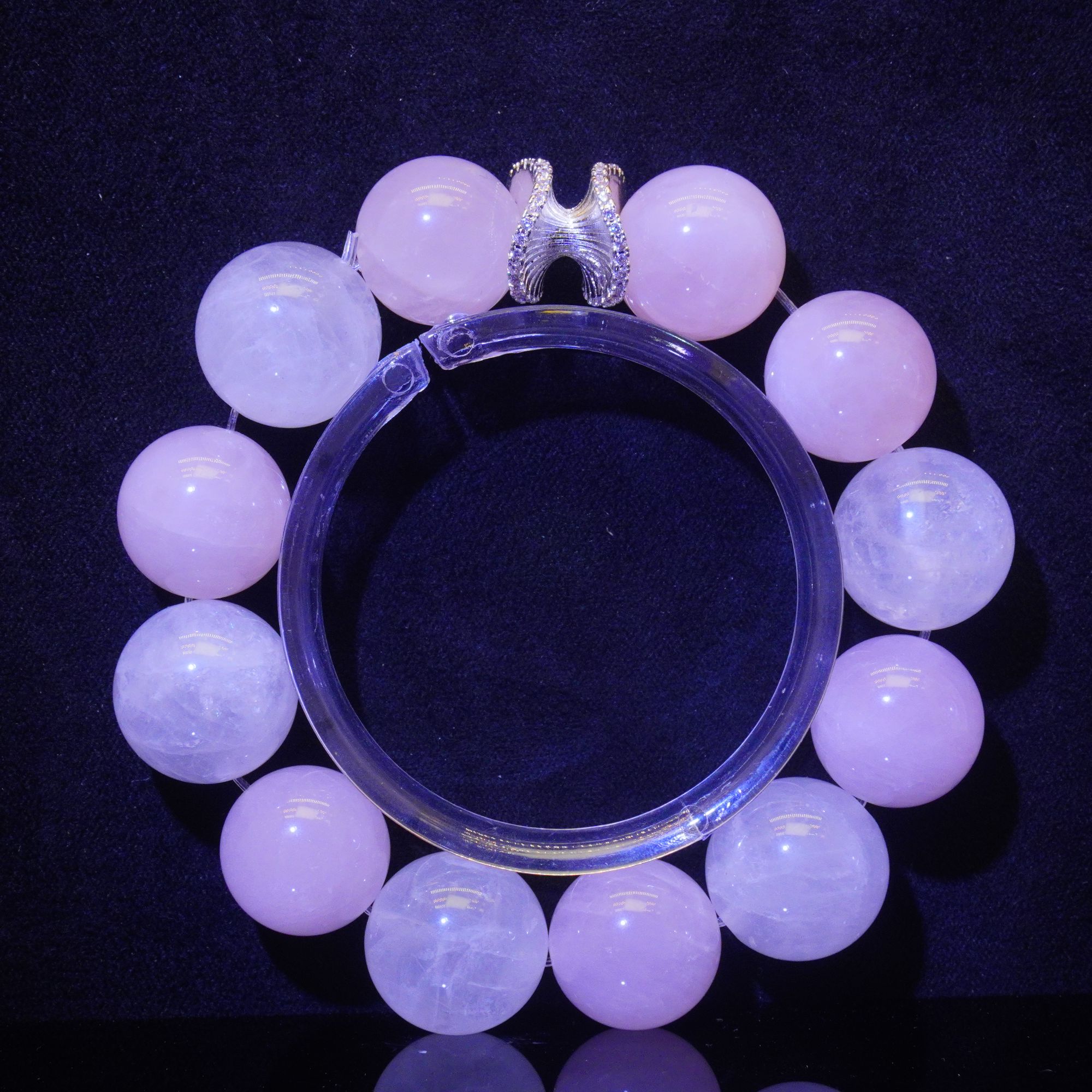 L009  粉水晶手串 多样性发其一