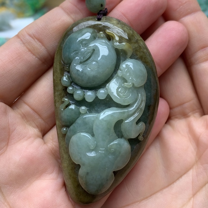 翡翠颈饰未镶嵌翡翠