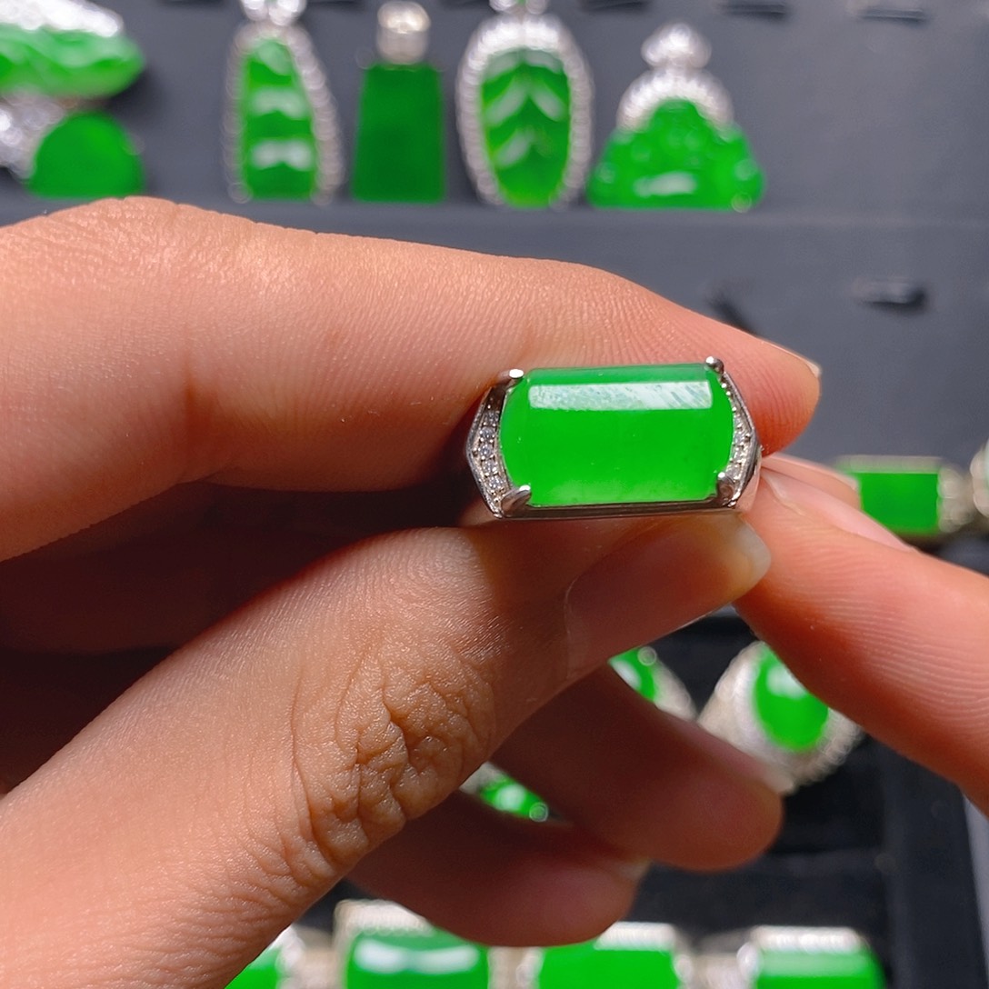 银S925镶嵌戒指翡翠戒指