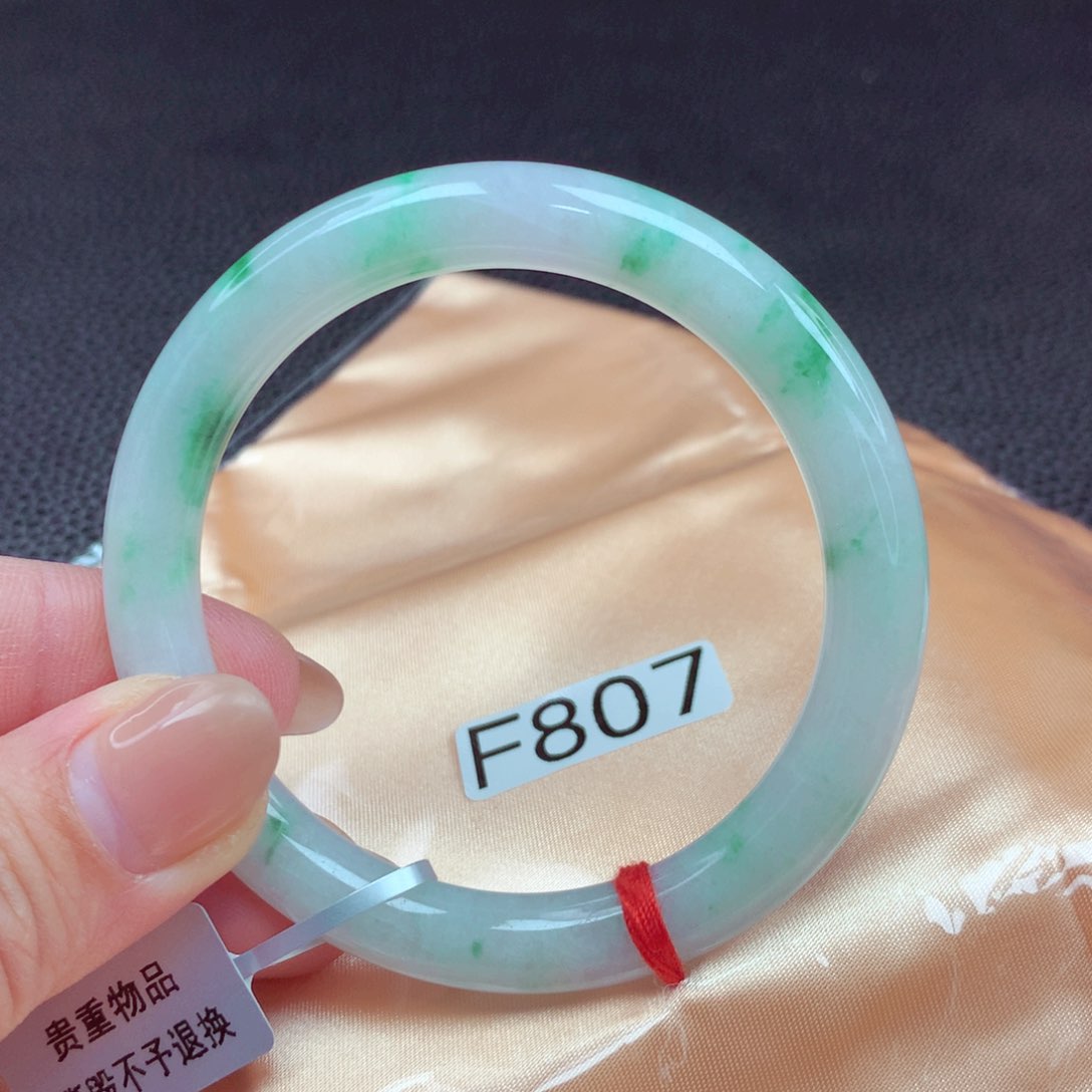 翡翠手镯未镶嵌手镯88