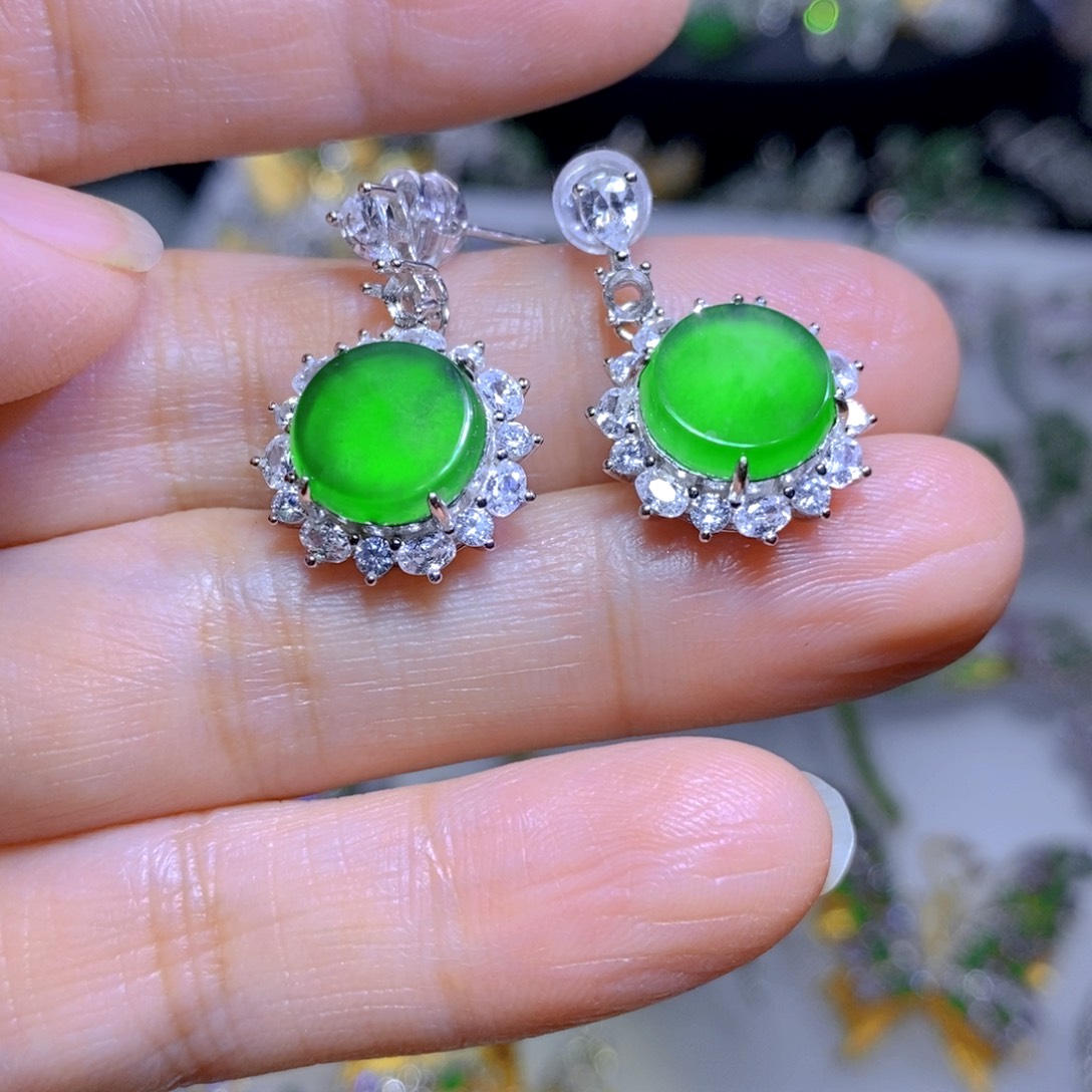 翡翠颈饰银S925镶嵌天然翡翠