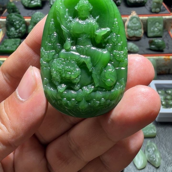 和田玉（碧玉）未镶嵌颈饰和田玉（碧玉）文殊菩萨