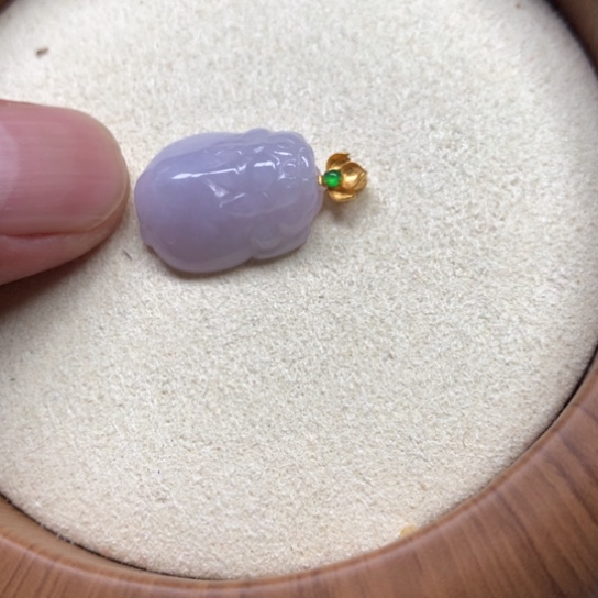 翡翠颈饰18K金镶嵌翡翠