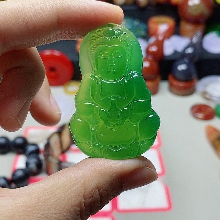 未镶嵌吊坠(不含链)玛瑙/玉髓余****人