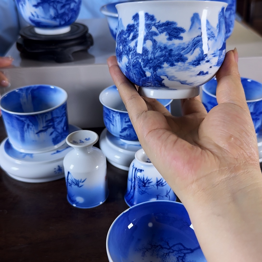 满****青花山水主人杯杯