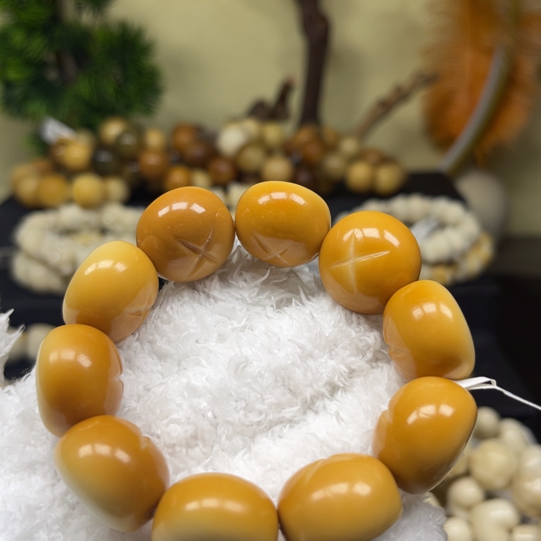 白玉菩提手串104炭烧香菇微瑕