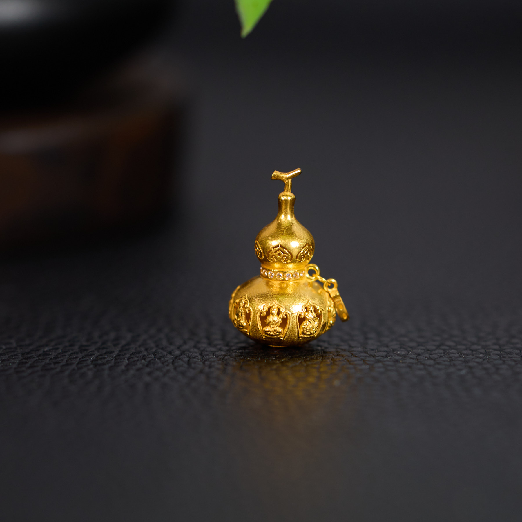 【歪歪自留款】(素金)八大葫芦吊坠18K金镶嵌(多样性发一)XB-H9434