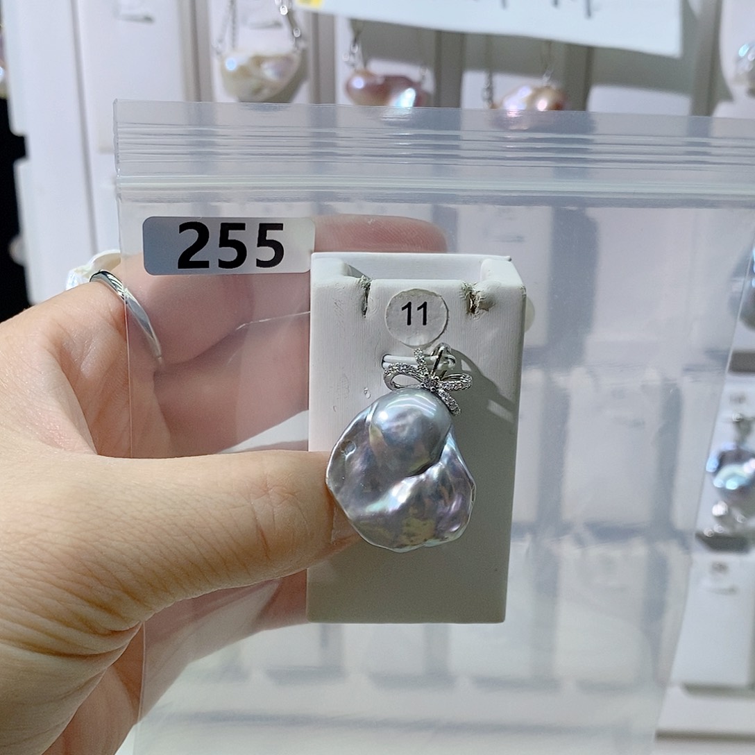 淡水珍珠合金颈饰