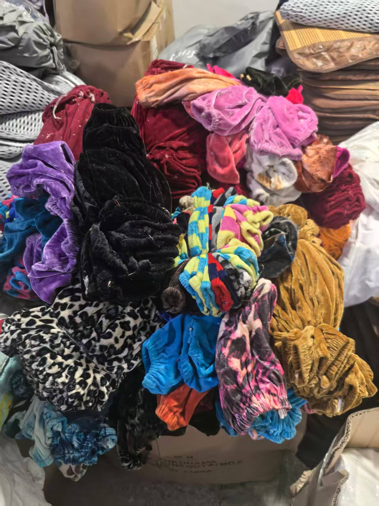 《厚广家》3楼杂款大人款加绒袖套 发10对 一捆 不挑色