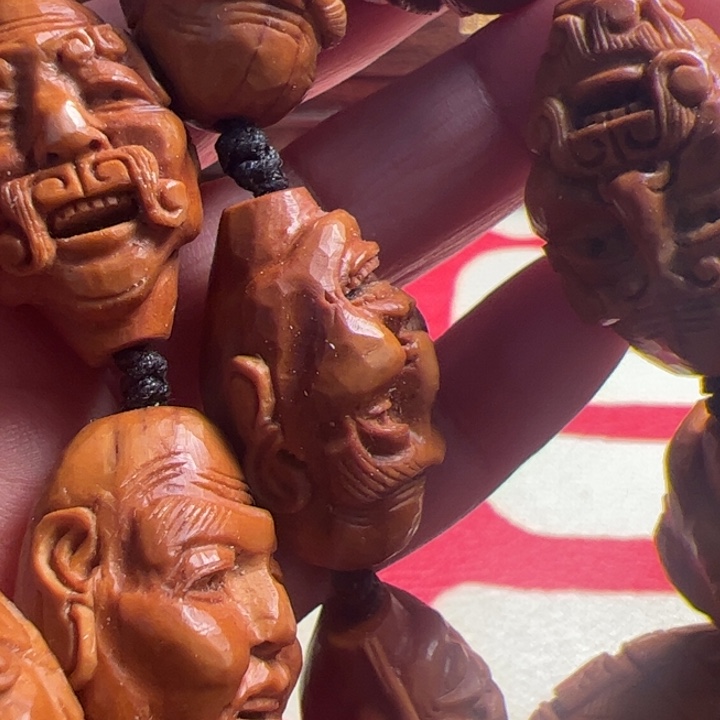 胡***卿橄榄核手串/手链纯手工雕刻十八罗汉