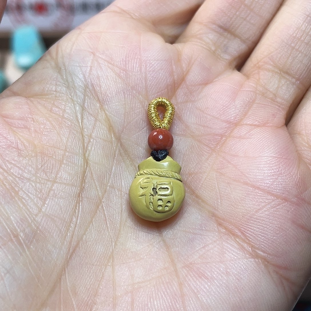 南红玛瑙未镶嵌配饰