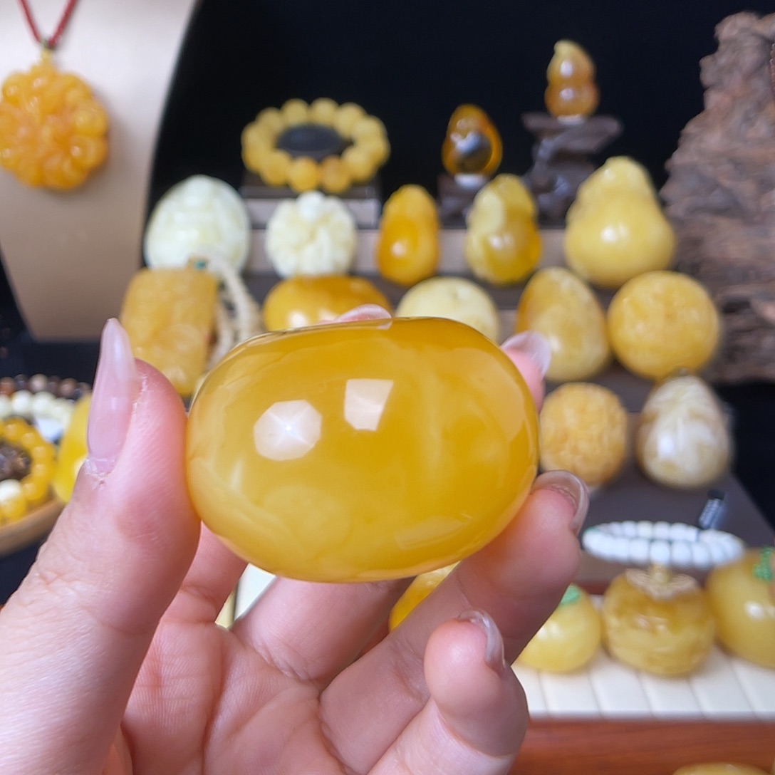 琥珀未镶嵌珠宝奇石