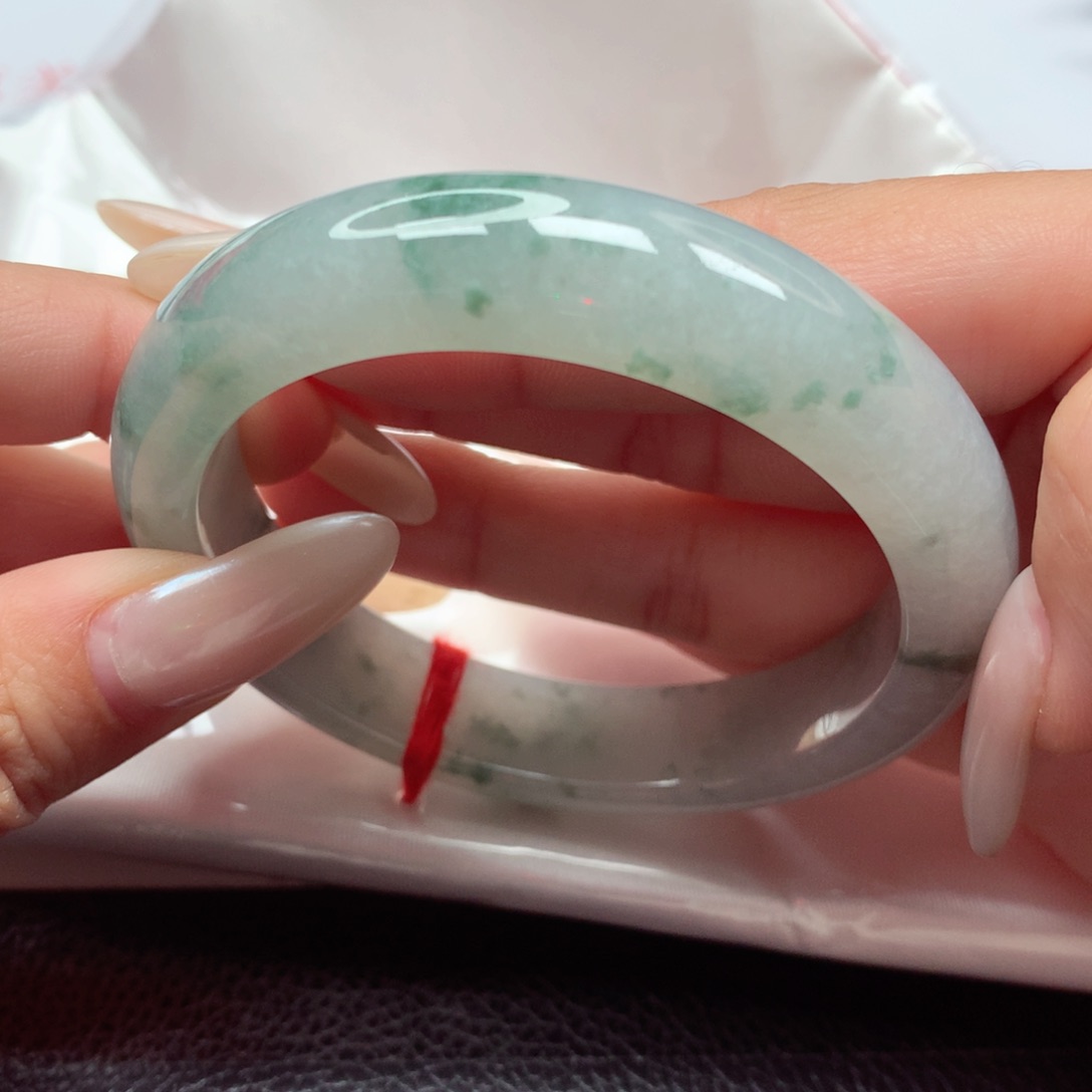 未镶嵌手镯翡翠5556