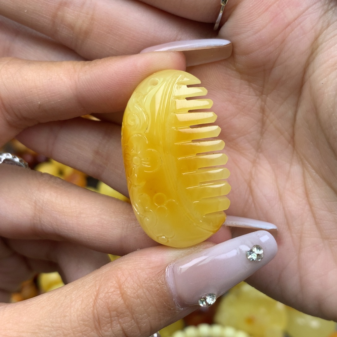 琥珀未镶嵌珠宝奇石